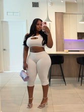 Load image into Gallery viewer, WINTY CAPRI SET
