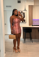 Load image into Gallery viewer, HOURGLASS DRESS - PHYTHON
