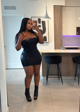 Load image into Gallery viewer, HOURGLASS DRESS - BLACK METALLIC
